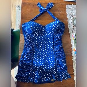 Jantzen polka dot halter rushed 40s style skirted swimsuit. Mint condition.